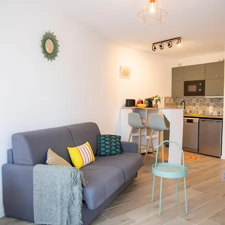 With Swimming Pool In Juan Les Pins Apartamento Antibes