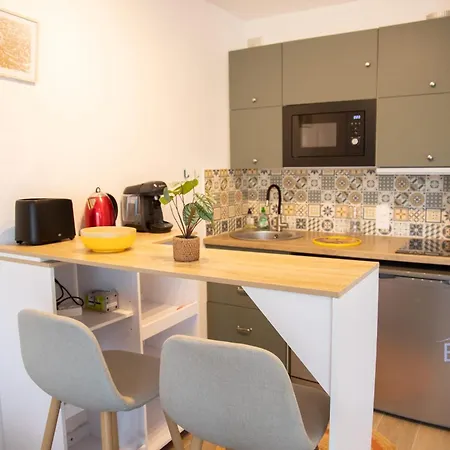 Appartement With Swimming Pool In Juan Les Pins