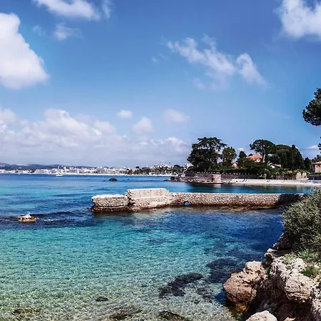 Appartement With Swimming Pool In Juan Les Pins Antibes